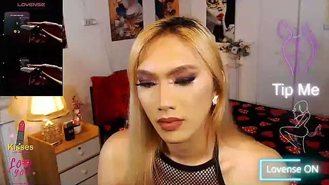 AthenaFLamia live sex cam