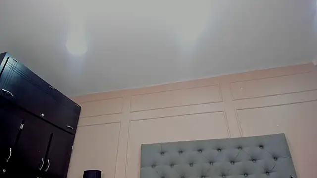 ZoeQuinn's cam snapshot