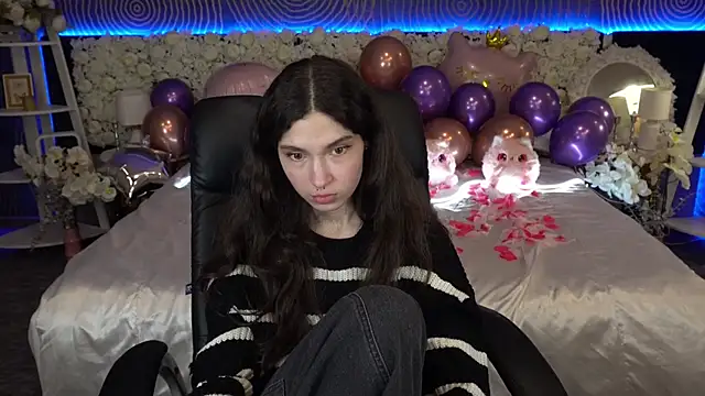 BabyFlowerr's cam snapshot