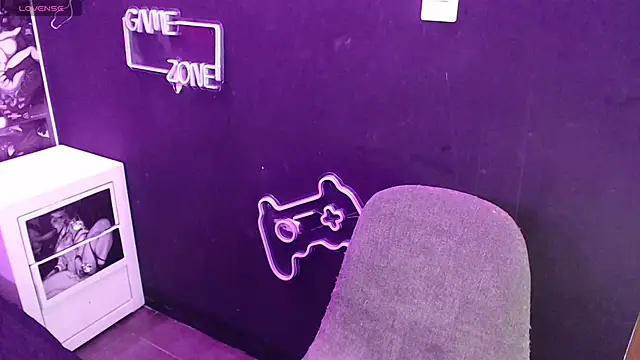 liliana_pink's cam snapshot