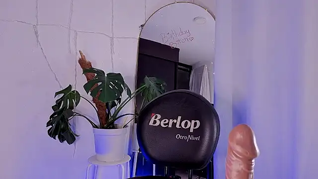 VickyGrey's cam snapshot