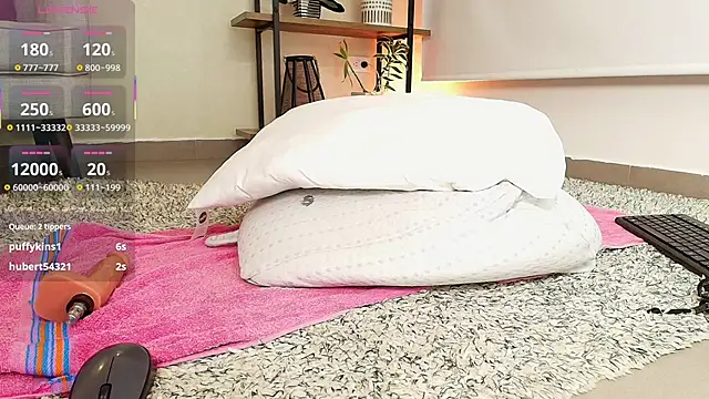 Sassy--Girl live sex cam