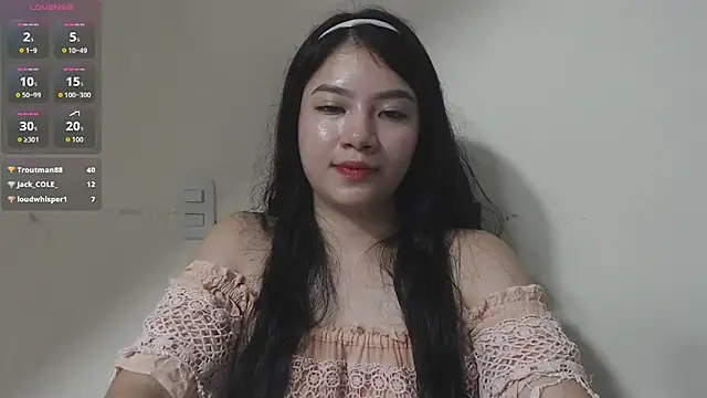 mia_girl07's cam snapshot