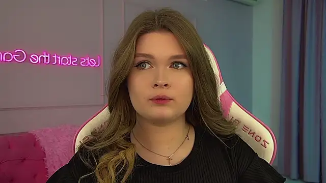 CrystalLyons's cam snapshot