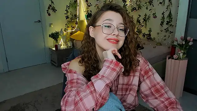 SereneFlame's cam snapshot