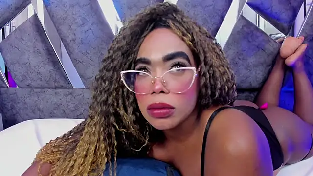 CandyMartinez_'s cam snapshot