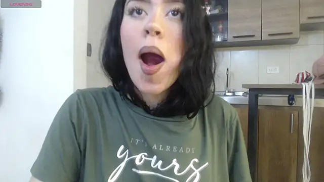 Julieta_De_Los_Angeles's cam snapshot