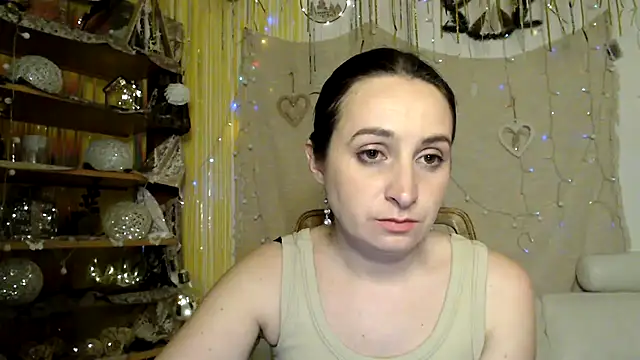 AskMeStandUp's cam snapshot