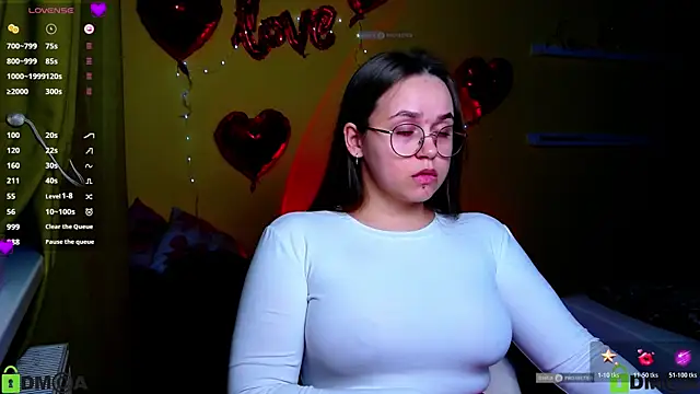 Lilysweet13's cam snapshot