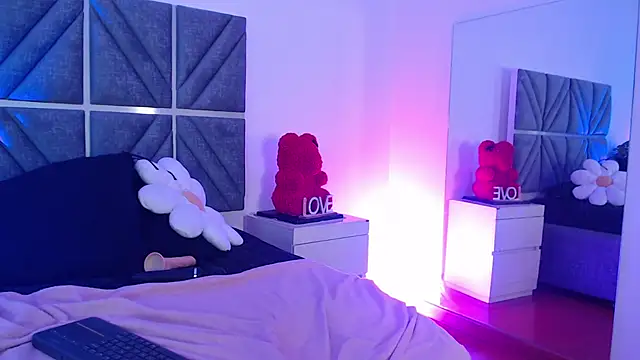 Laura_Dicardy live sex cam