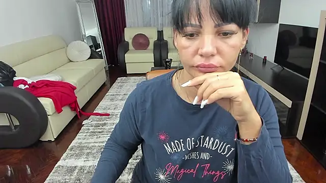 Ella_sweety00's cam snapshot