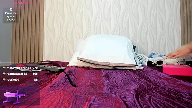 _ashleymiller's cam snapshot