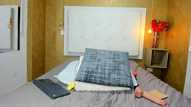 Milaspetite's cam snapshot