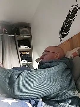 bogland33's cam snapshot