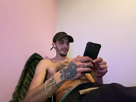 Rebeu313's cam snapshot