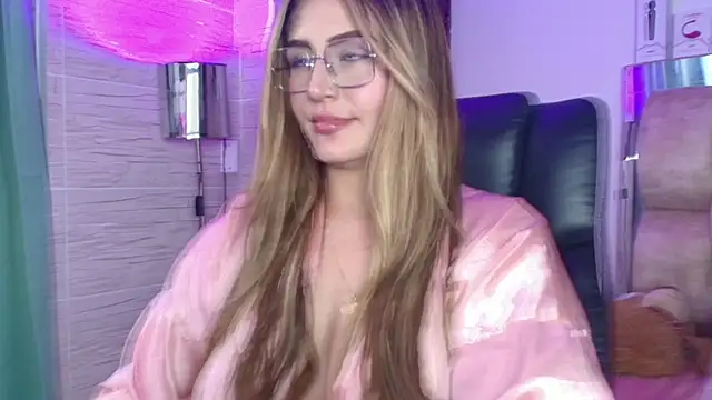 dakota_Robbins_'s cam snapshot