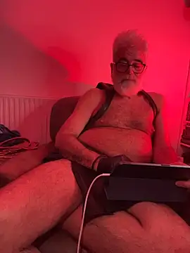 LeatherSdaddy's cam snapshot