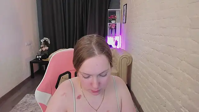 Elizabeth_Walson's cam snapshot