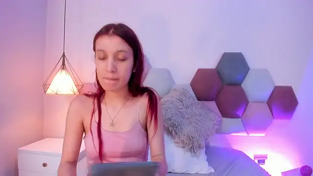 TessaMonroee's cam snapshot