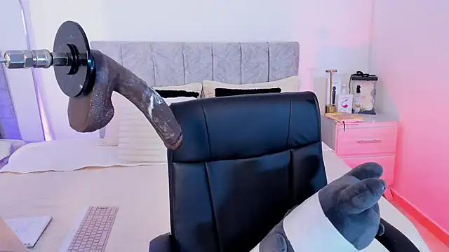 Taylormaxwell live sex cam