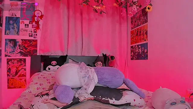 MissCurvyTop live sex cam