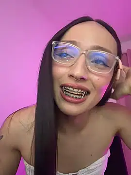 Im_lauritaa live sex cam
