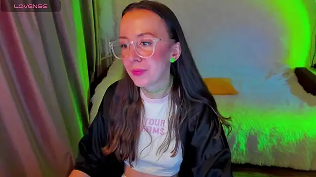 CurlySteph's cam snapshot