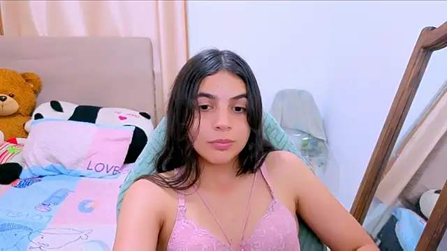 _elenna's cam snapshot