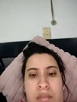 mialorents's cam snapshot