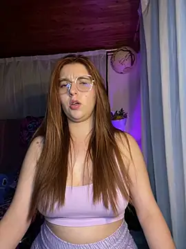 CoraVibes's cam snapshot