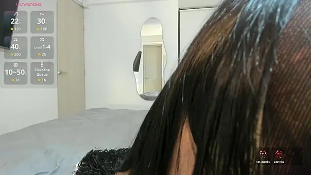 rouse__hallberg's cam snapshot