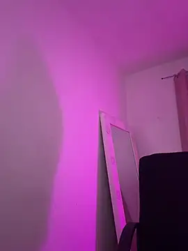 Im_lauritaa live sex cam