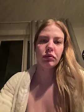 Chloemillerrxx live sex cam