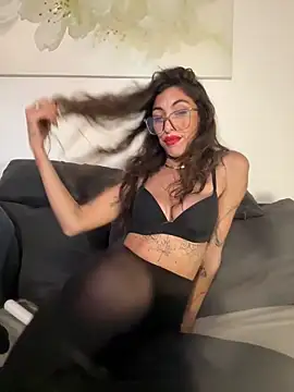 Amani_thewolf live sex cam