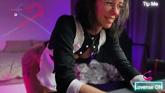 Katy_Kar's cam snapshot