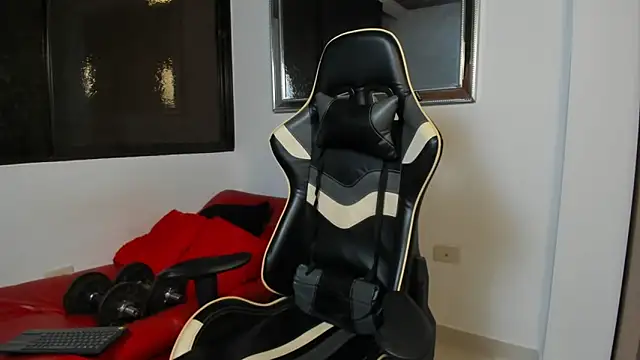 julian_wallace live sex cam