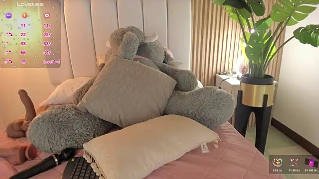 VENUSMOON777 live sex cam