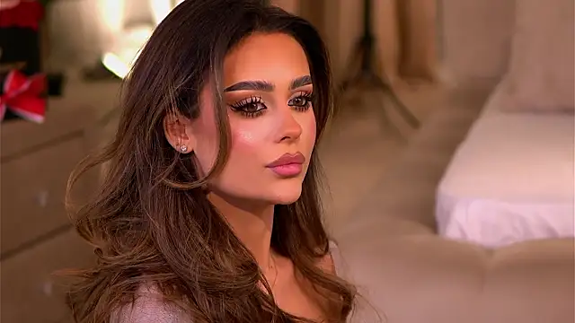 YasmineShaw live sex cam