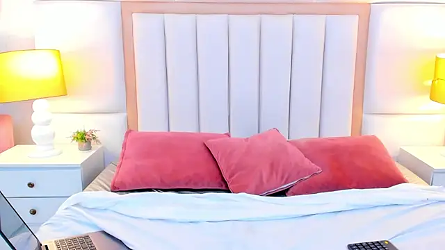 LaylaaDoll's cam snapshot