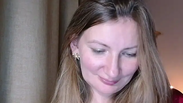 sunshine__lady's cam snapshot