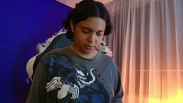 Emmapark_'s cam snapshot