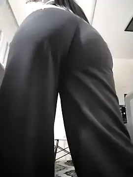 hot-babygirl's cam snapshot