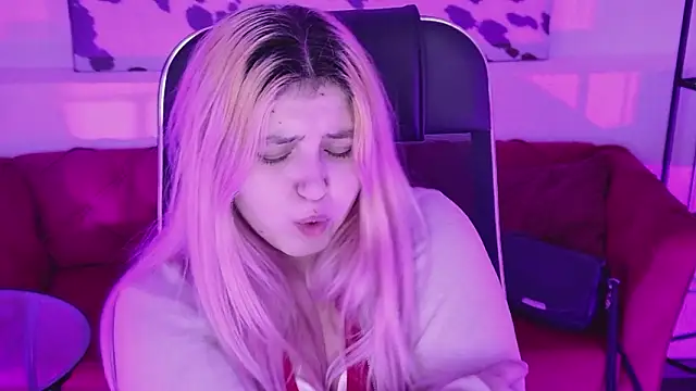 DiaAngell's cam snapshot