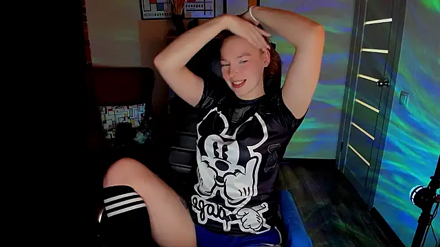 _fiona_Love's cam snapshot