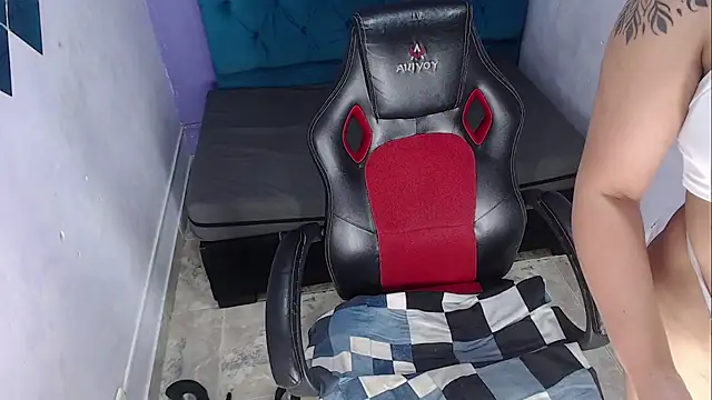 asimona_paezcm's cam snapshot