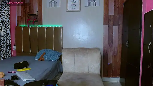 electrabrowns live sex cam