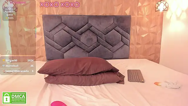 Kiara_velvet__'s cam snapshot