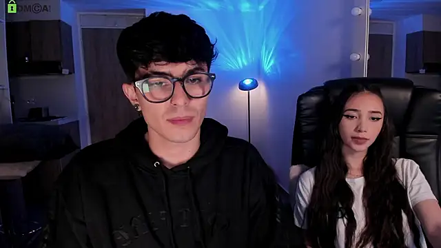 Mikeyvioleta_'s cam snapshot