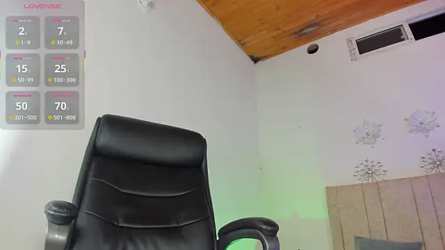 yourlatina_emely live sex cam