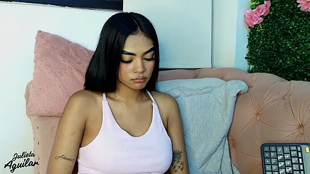julieta_aguilar1 live sex cam